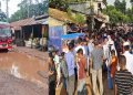 সানুহার-ধামুরা সড়ক সংস্কারের দাবিতে সড়ক অবরোধ করে শিক্ষার্থীদের বিক্ষোভ